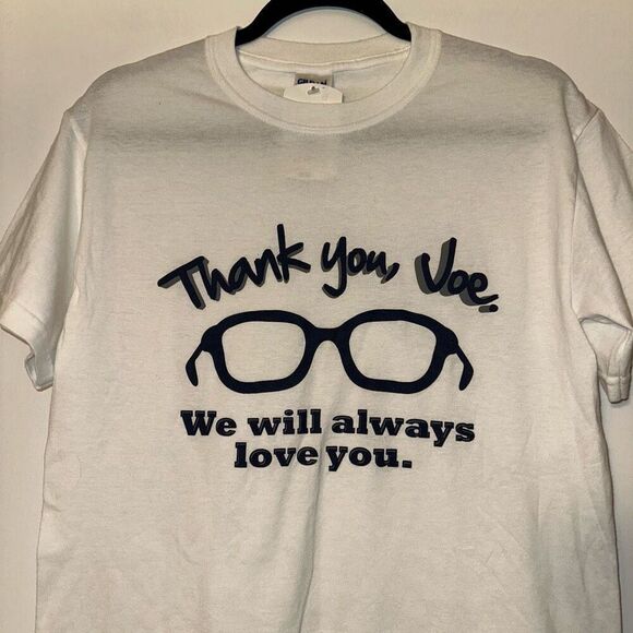 Gildan Penn State University Joe Paterno White Graphic Tee Small NWT - Picture 3 of 9